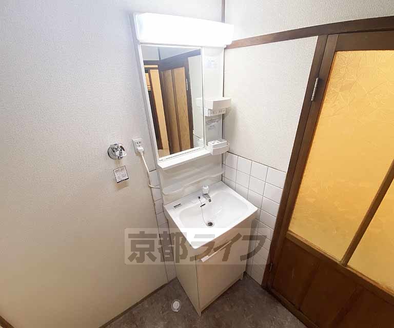 洗面設備　独立洗面台