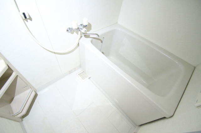 バス・シャワールーム　※他のお部屋の参考写真です。