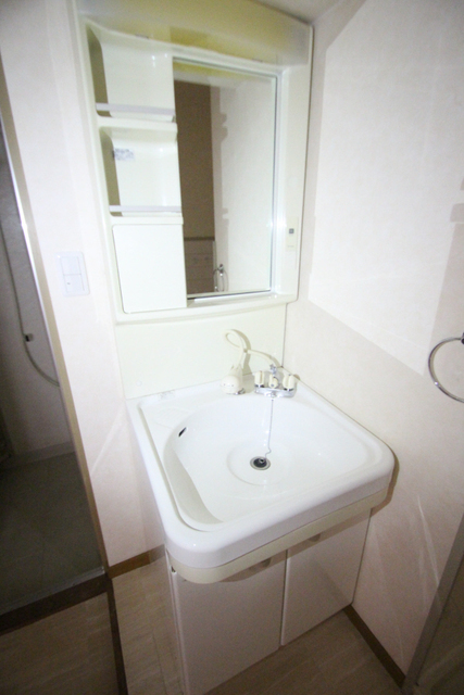 洗面設備　※他のお部屋の参考写真です。