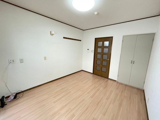 居室・リビング　※他部屋の写真です。