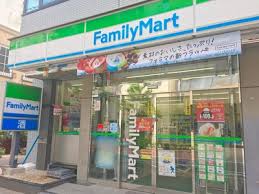 コンビニ　ファミリーマート 日本橋小学校前店（コンビニ）まで280m