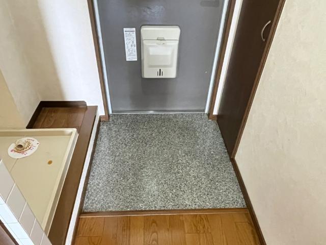 玄関　玄関（イメージ）