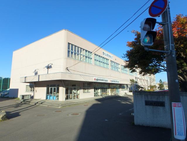 中学校　柏中学校（中学校）まで627m