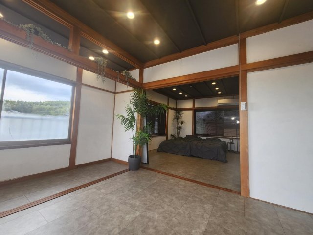 その他設備　2階　間仕切り外すと１２帖の洋室に♪