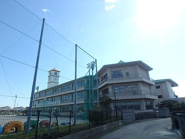 小学校　磐田市立豊田南小学校（小学校）まで282m