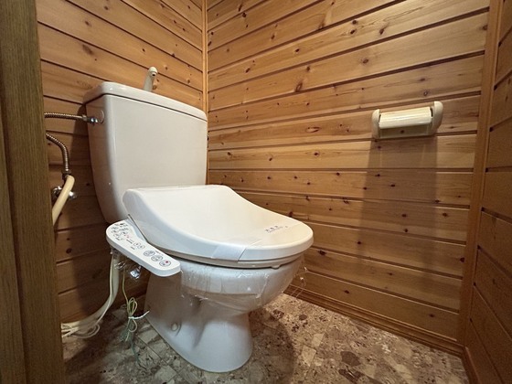 トイレ　※別部屋の写真です