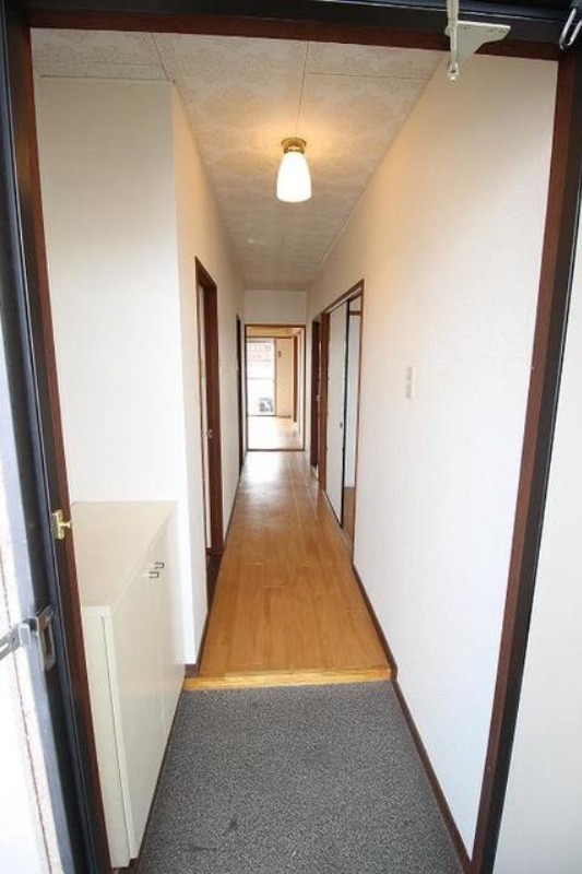 玄関　図面と現状に相違がある場合には現状を優先