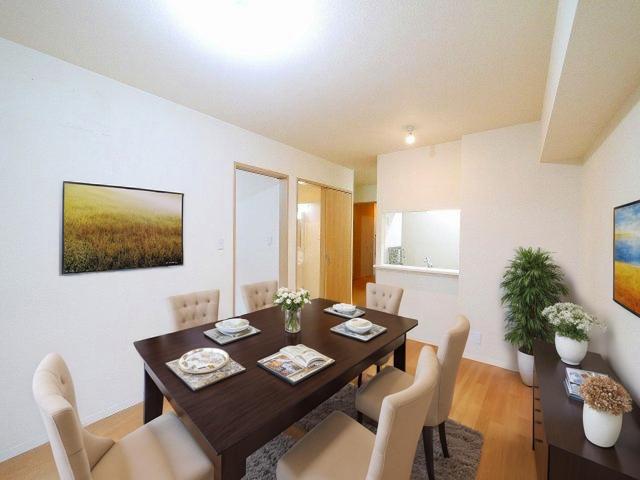 居室・リビング　CGで家具等を配置したもので家具等は含まれません