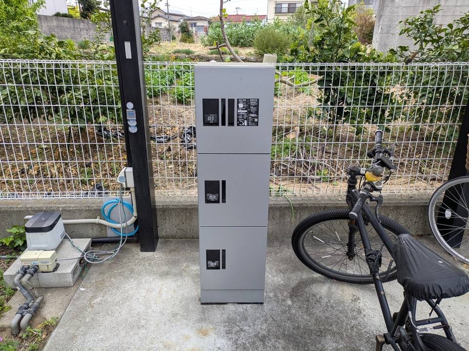エントランス　宅配ボックス