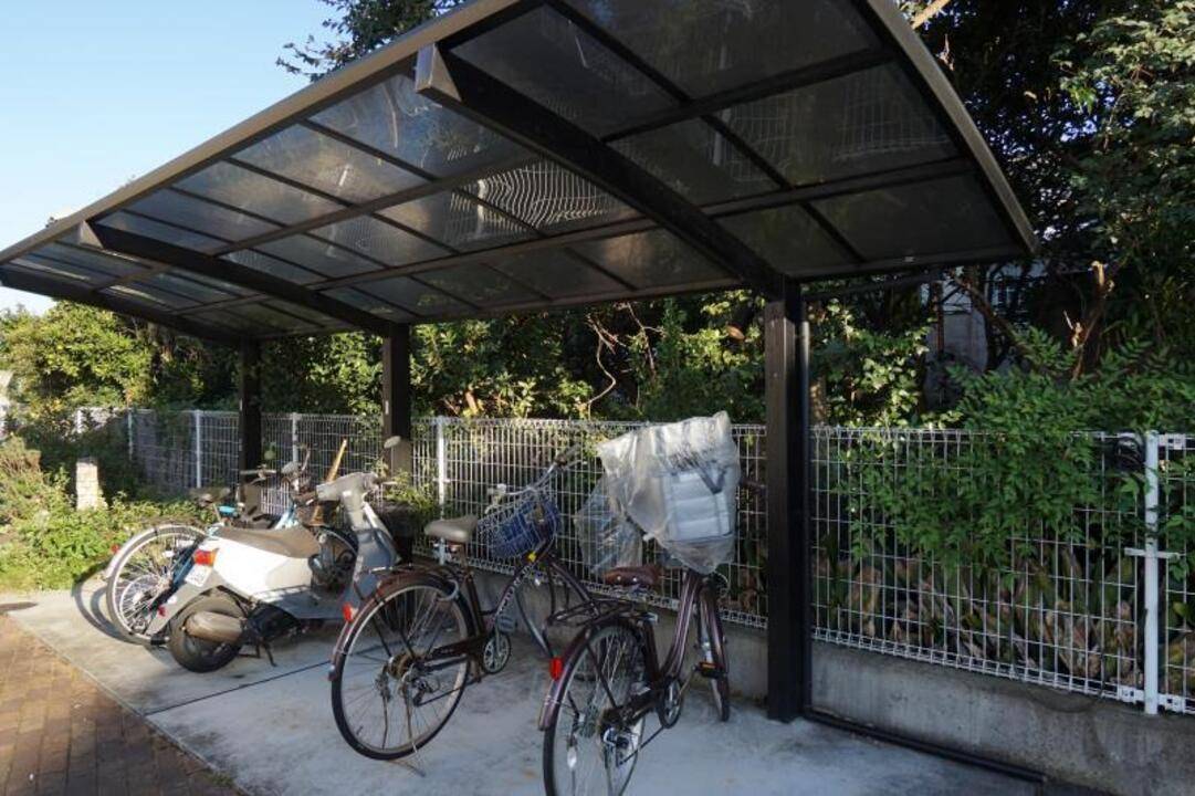 駐車場　駐輪場