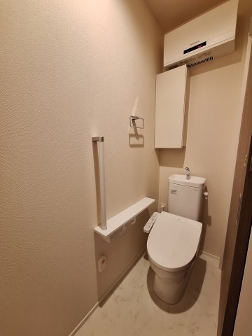 トイレ　ライフリズムセンサー付き