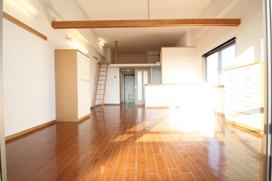 居室・リビング　※別部屋の写真です