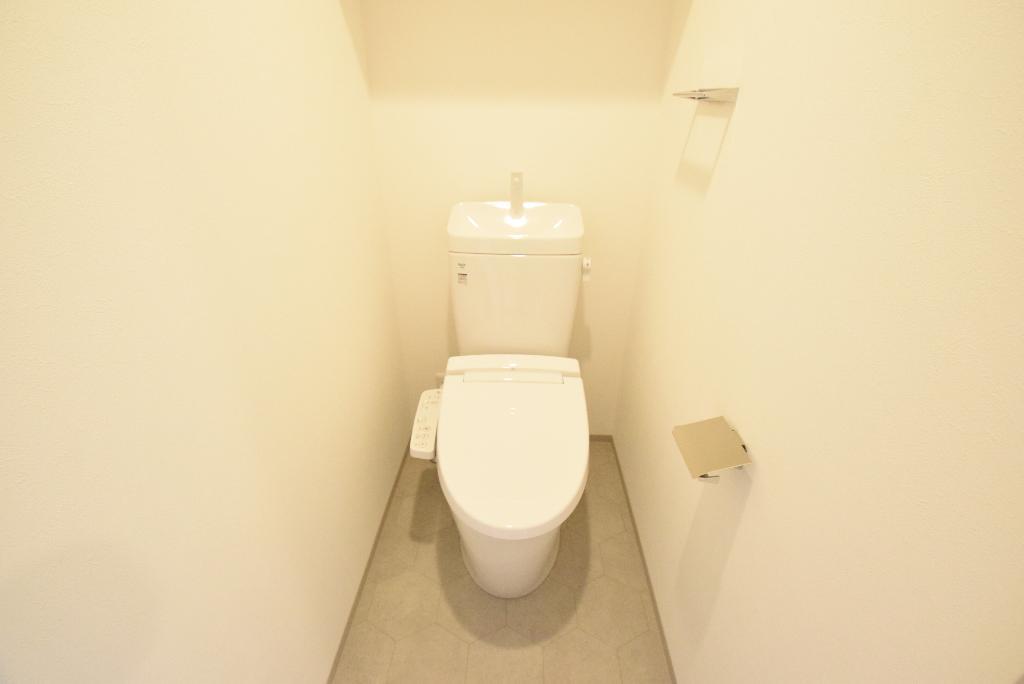 トイレ　シャワー付トイレ