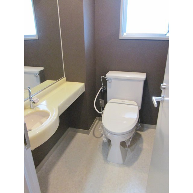 トイレ　温水洗浄暖房便座