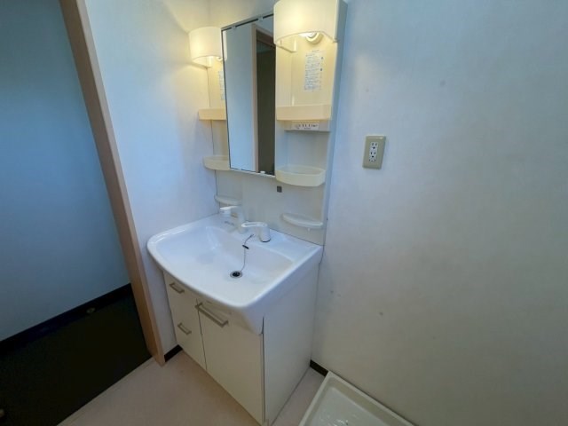 洗面設備　※他部屋参照・現況優先