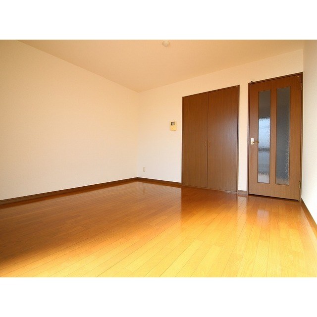 その他部屋・スペース　きれいな室内でゆっくりお休みいただけます。