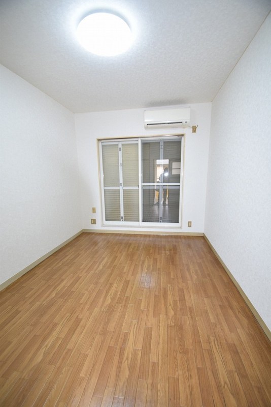 居室・リビング　別室参照