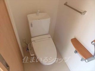 トイレ　シャワートイレ