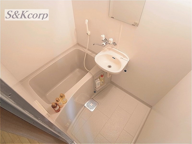 バス・シャワールーム　ブロスコート六甲II(ネット無料、ペット相談可、小型犬、猫)