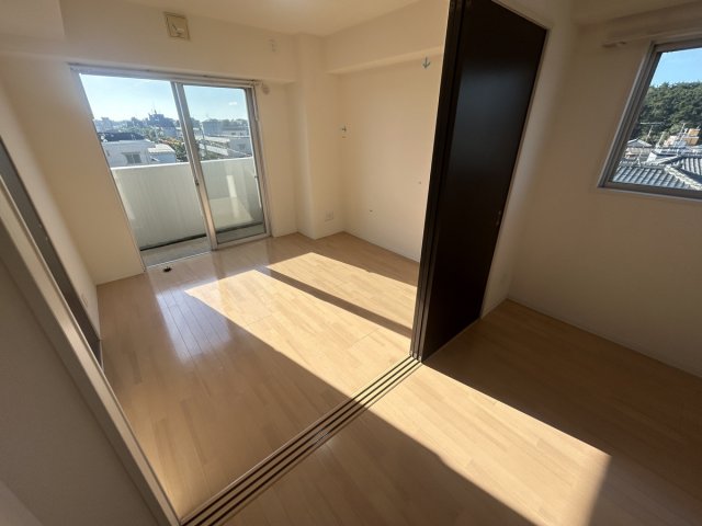 居室・リビング　ＤＫ9.6帖です！