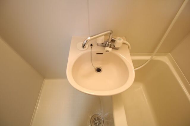 洗面設備　※別室の参考写真の為、現況優先です。