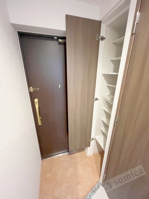 玄関　たくさんの靴を収納可能です♪♪