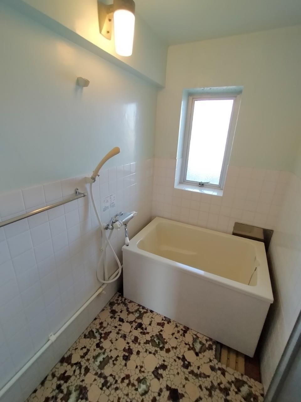 バス・シャワールーム　お風呂です※同タイプのお部屋になります。