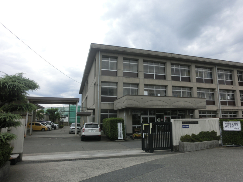 中学校　松陽中学校（中学校）まで2042m