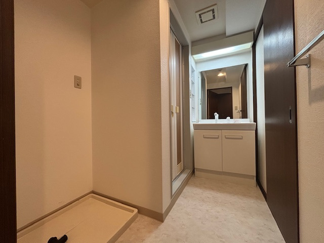 コンビニ　ファミリーマート岡山中島田町店（コンビニ）まで110m