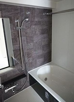 バス・シャワールーム　※同じ間取り別号室参考写真