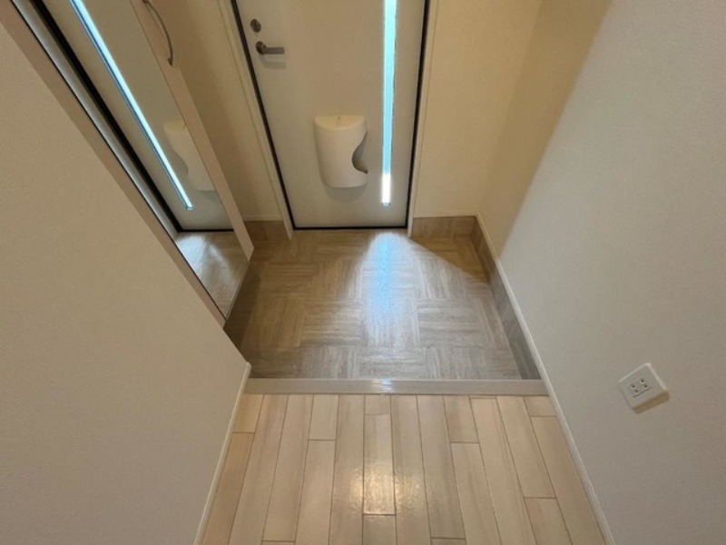 玄関　図面と現状に相違がある場合には現状を優先