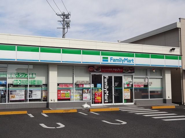 コンビニ　ファミリーマート　松本沢村店（コンビニ）まで750m