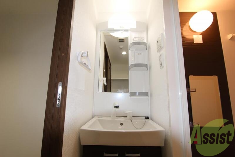 洗面設備　毎朝の身支度はここで。