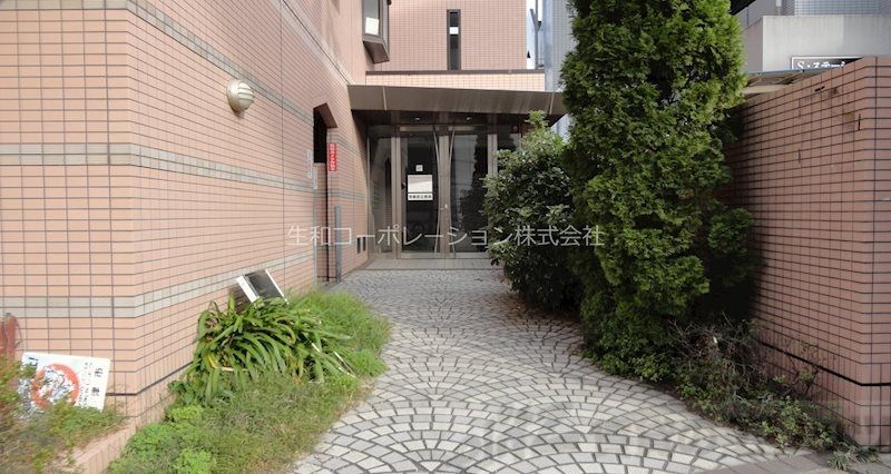 エントランス　エントランス