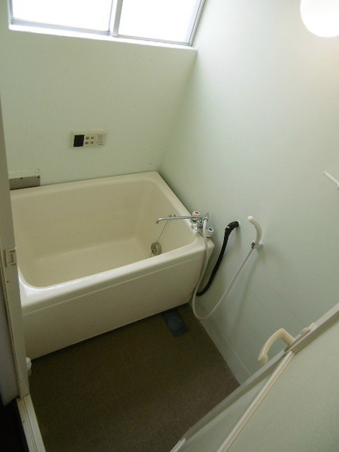 バス・シャワールーム　参考（写真は別部屋のもの）