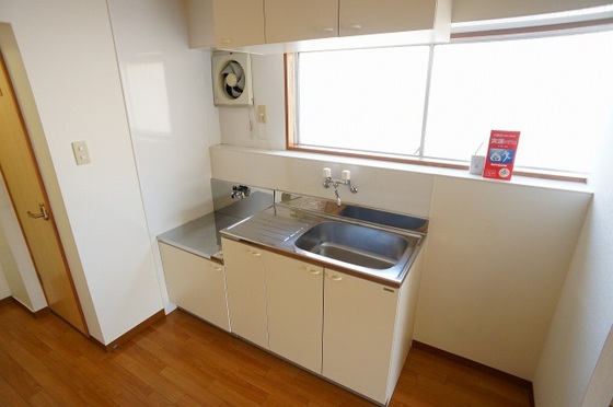 キッチン　※別部屋の写真です