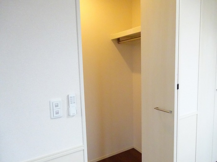 収納　ウォークインクローゼット