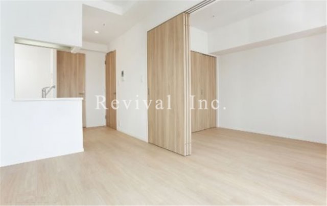 居室・リビング　開放感あるリビングでございます