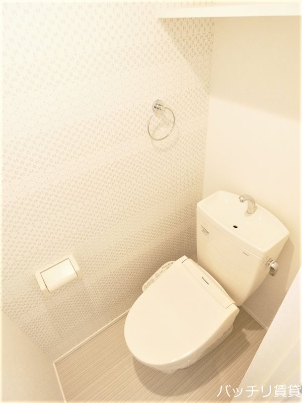 トイレ　同型タイプの為、現状を優先いたします。