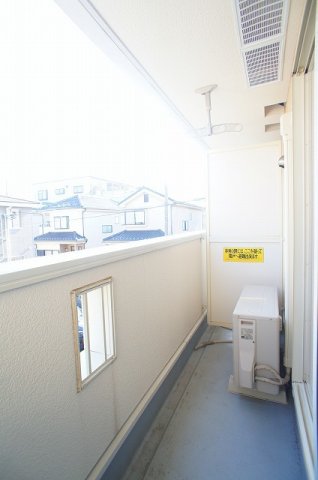 バルコニー　バルコニーからの眺めを楽しみながら食事をしませんか