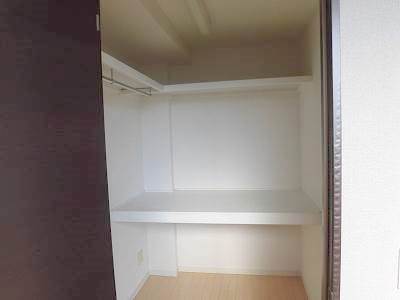 収納　ウォークインクローゼット