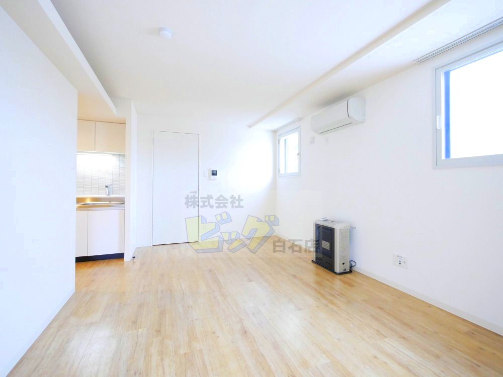 居室・リビング　広々リビングです♪