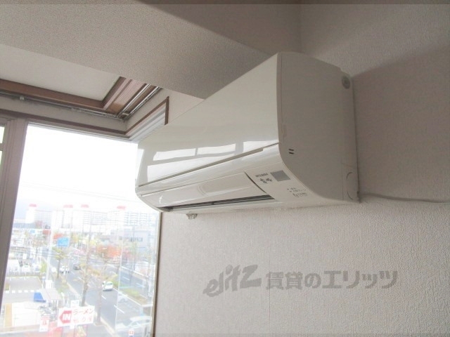 その他設備　リビングエアコン