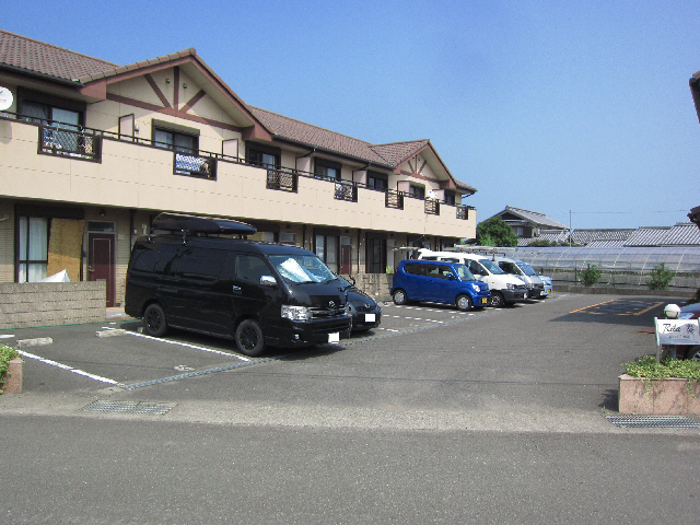 駐車場　駐車場