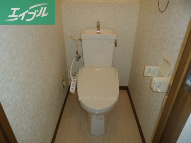 トイレ　シャワー付きトイレ