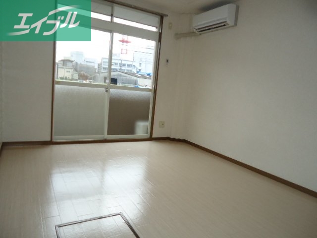 居室・リビング　洋室