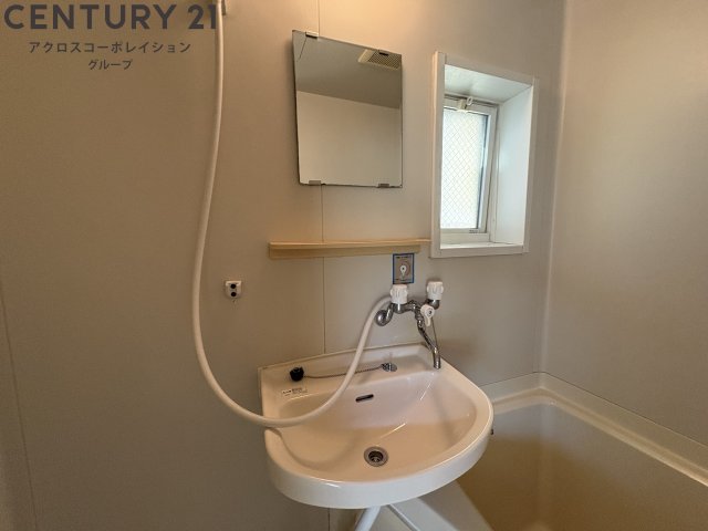 洗面設備　浴室内に洗面所付きです！