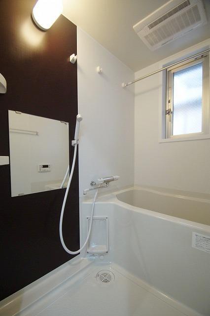 バス・シャワールーム　現状優先です