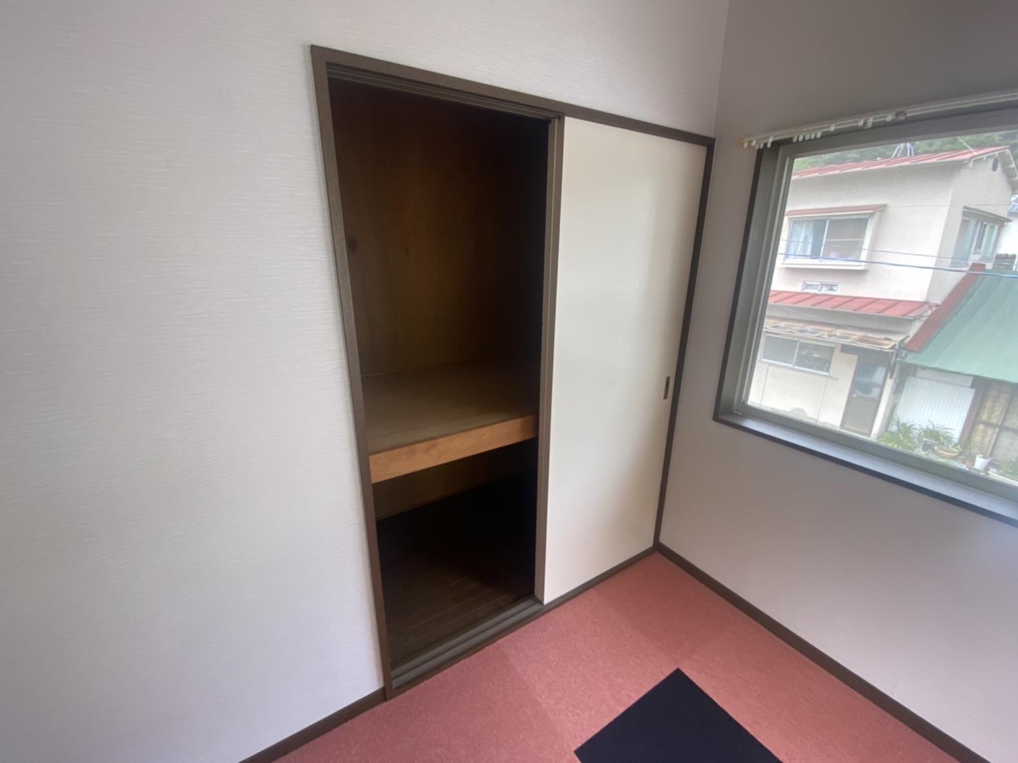 収納　寝具の収納に最適な押し入れ♪