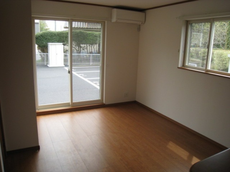 居室・リビング　図面と現状に相違がある場合には現状を優先